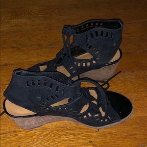 Crown Vintage Wedge Sandals